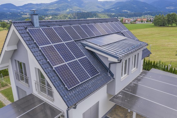 Mantenimiento de placas solares en comunidades de vecinos