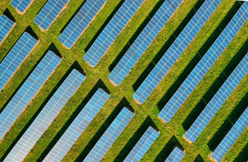 Qué son paneles monocristalinos y policristalinos cual es mejor